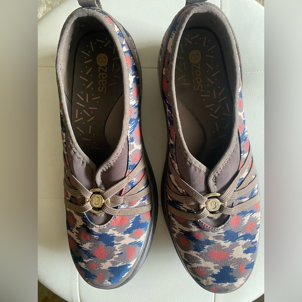 NEW in box BZEES Slip On Cloud Comfort Shoes Lifestyle | Size 8 | Mocha Print - Picture 3 of 7